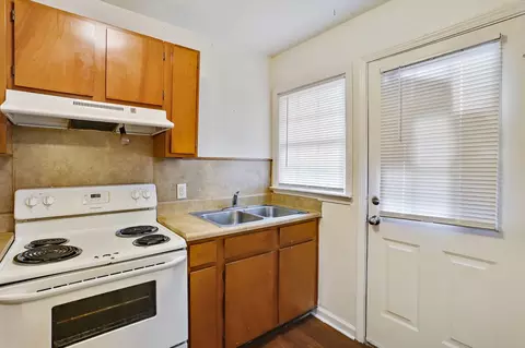 1240 Lawnview Pl #1315-C4, Jackson, MS 39203