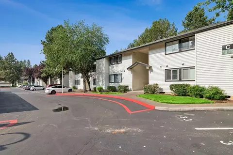 2400 NE Red Sunset Dr #213, Gresham, OR 97030 photo 9