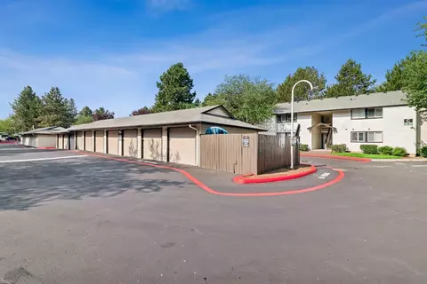 2400 NE Red Sunset Dr #213, Gresham, OR 97030 photo 10