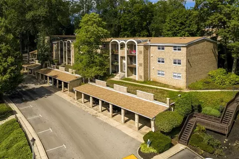 284 Iven Ave #3C, Wayne, PA 19087