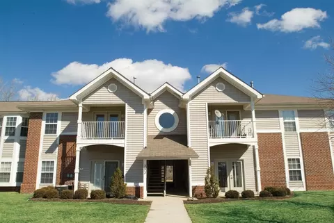 291 Great Lakes Cir W #0308G, Avon, IN 46123