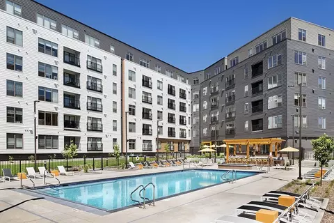 2700 University Ave W #301, Saint Paul, MN 55114