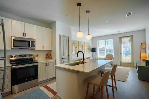 101 W Main St #421, Edmond, OK 73003