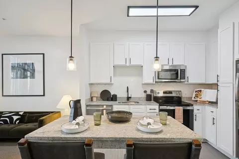 915 S Wolfe St #334, Baltimore, MD 21231