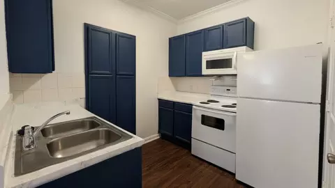 5301 N Sam Houston Pkwy #2802, Houston, TX 77032