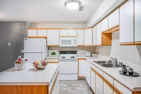 2460 Village Ln #2460-314, Billings, MT 59102