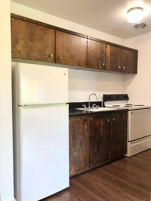 2233 NE 46th St #207, Seattle, WA 98105