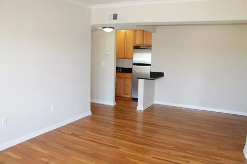 2070 Belmont Rd NW #209, Washington, DC 20009