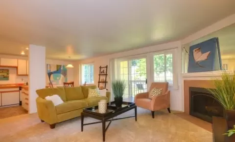 34720 2nd Ln S #J-104, Federal Way, WA 98003