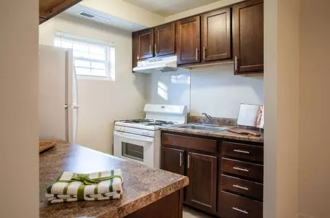 7669 Marcin Dr #G, Glen Burnie, MD 21061