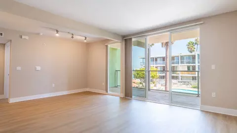 13900 Fiji Way #304, Marina Del Rey, CA 90292
