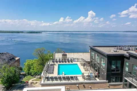 633 N Henry St, Madison, WI 53703
