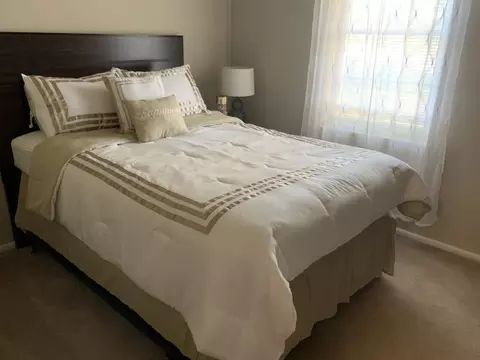 900 E Cone Blvd #932H, Greensboro, NC 27405