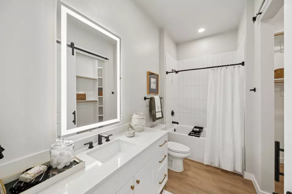  700 W Vickery Blvd #1023, Fort Worth, TX 76116 photo 11