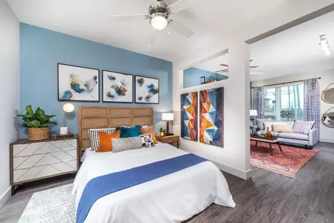 5325 N Interstate Ave #305, Portland, OR 97217