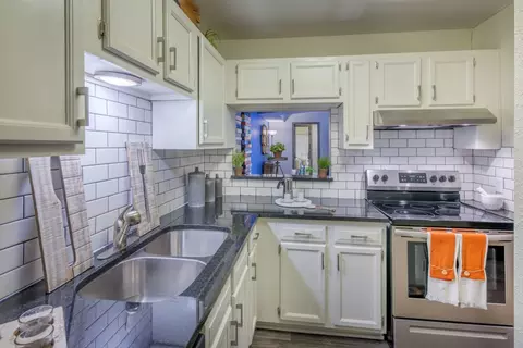 917 7th Ave #B206, Garner, NC 27529
