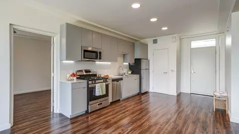 4801 Shattuck Ave #303, Oakland, CA 94609