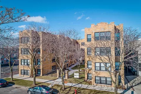 2618 N Rockwell St #2624-2, Chicago, IL 60647