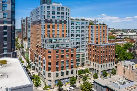 207 Van Vorst St #804, Jersey City, NJ 07302