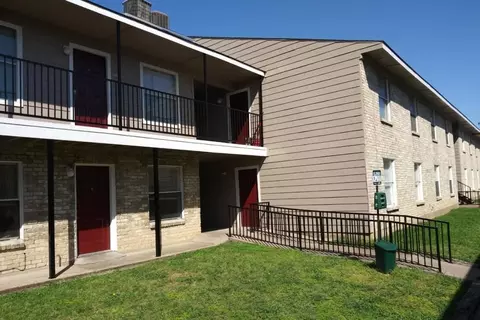 4950 Wadsworth Dr #29-29-2097, Dallas, TX 75216
