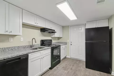 1000 Montreal Rd #10B, Clarkston, GA 30021