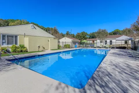 12008 Middleground Rd #H8, Savannah, GA 31419