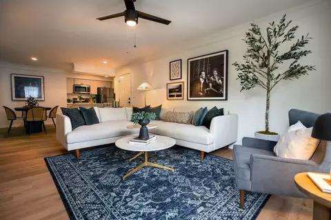 104 E 28th Ter #3, Kansas City, MO 64108