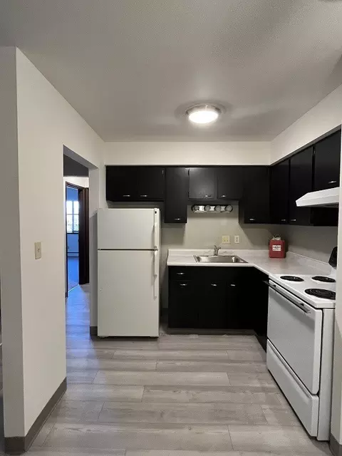2047 N Cambridge Ave #212, Milwaukee, WI 53202