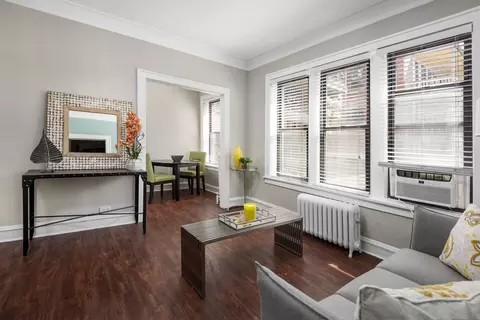 823 W Buena Ave #0306, Chicago, IL 60613