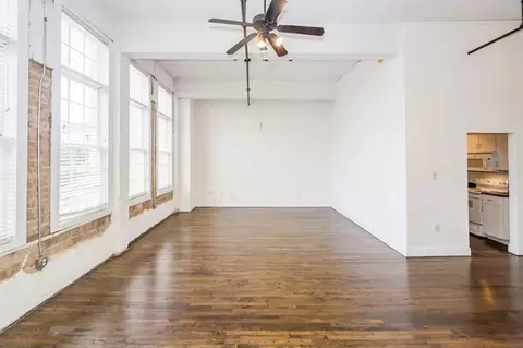 1015 S Jennings Ave #1-1317, Fort Worth, TX 76104