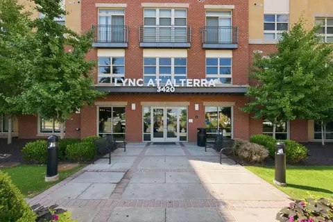 3420 Toledo Ter #360, Hyattsville, MD 20782