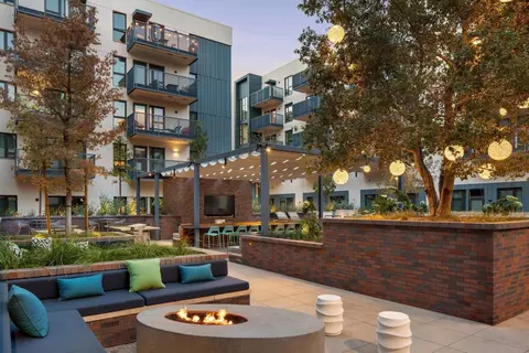 75 W Holly St #2036, Pasadena, CA 91103 photo 9