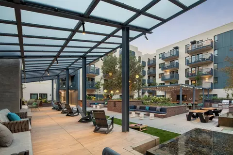 75 W Holly St #2036, Pasadena, CA 91103 photo 8