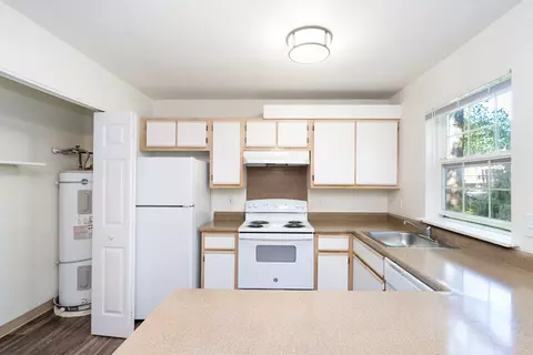 1201 NE 8th St #309, Gresham, OR 97030 photo 4