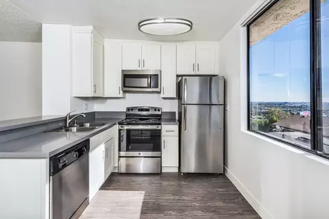 1136 N Larrabee St #325, West Hollywood, CA 90069