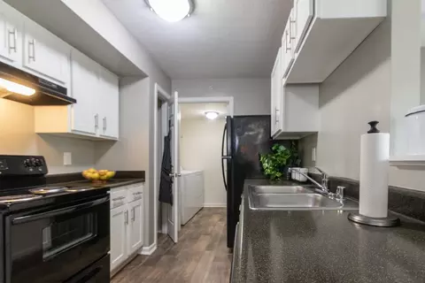 646 Meadowlands Trl #679H, Florence, KY 41042