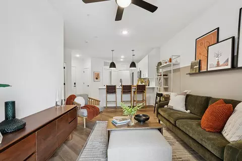 4720 Nations Crossing Rd #431, Charlotte, NC 28217