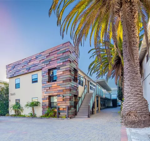 11665 W Mayfield Ave #4D, Los Angeles, CA 90049