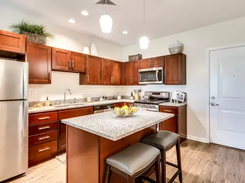 415 Center Pointe Dr #205, Mechanicsburg, PA 17050