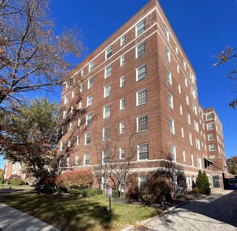 2661 N Moreland Blvd #305, Cleveland, OH 44120