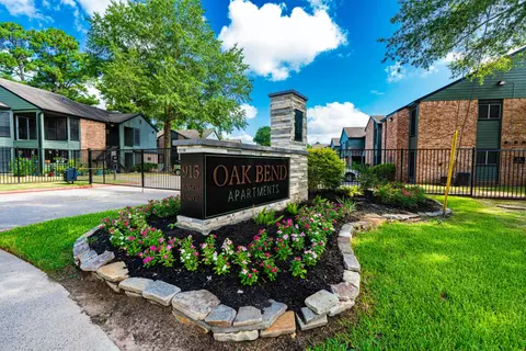 915 Baker Dr #DD-118, Tomball, TX 77375