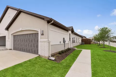 3272 Ganzer Rd W #717A, Denton, TX 76207