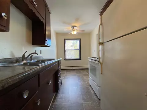 2246 2254 7th St W #2254-09, Saint Paul, MN 55116