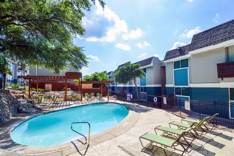 1911 Willow Creek Dr #23-208, Austin, TX 78741