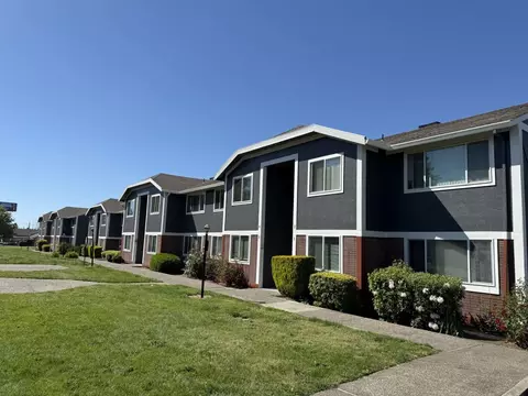 16290 SW Shaw St #19, Aloha, OR 97078