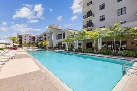 5475 N University Dr #7204, Lauderhill, FL 33351