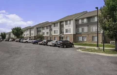 10351 Hamilton Plz #01-301, Omaha, NE 68114