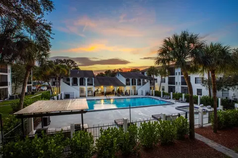4515 N Rome Ave #V-V207, Tampa, FL 33603