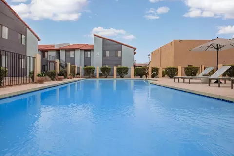 5535 W Mcdowell Rd #1112, Phoenix, AZ 85035