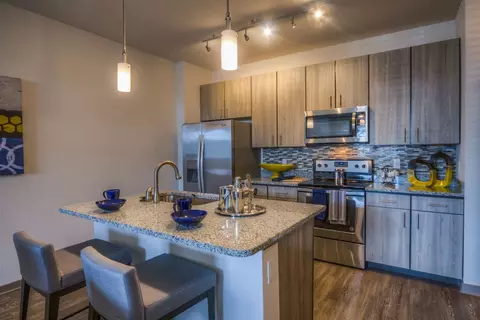 370 Center Lake Ln #3-1019, Oviedo, FL 32765